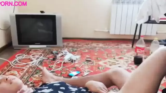 A beautiful girl had sex with her Kyrgyz husband
